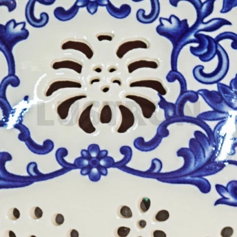 Потолочная люстра N-Light 6157 6157-3 красное дерево