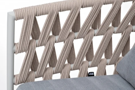 "Диего" кресло плетеное из роупа, каркас алюминий светло-серый (RAL7035) муар, роуп бежевый круглый, ткань светло-серая 4SIS арт.УТ-00009497