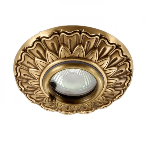 Встраиваемый точечный светильник Novotech Daisy 370053