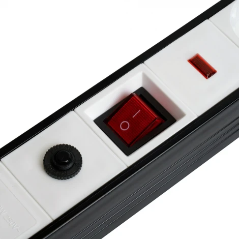 Сетевой фильтр 3-х местный с заземлением 5 метров (белый) Stekker Techno 50146