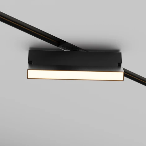 Трековый светильник однофазный 12W 220V Maytoni Basis Rot TR223-1-12WCCT-W-B (LED)