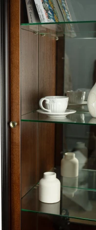 Шкаф-витрина Джульетта, орех Л Mebelik арт.008571