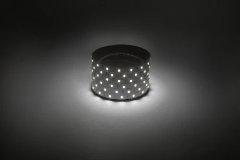 Светодиодная лента 12V 50м белый дневной ЭРА LS2835-4,8-60-12-4000K-IP20-1 year-50m