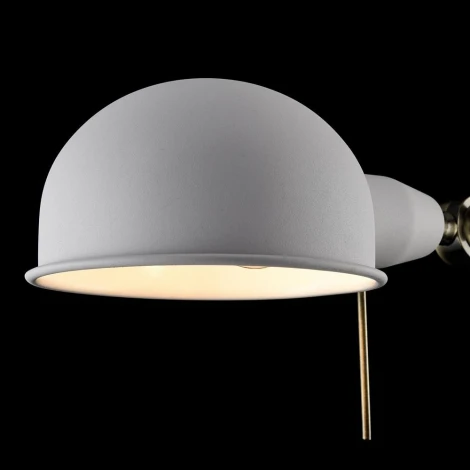 Офисная настольная лампа Maytoni Zeppo 137 Z137-TL-01-W