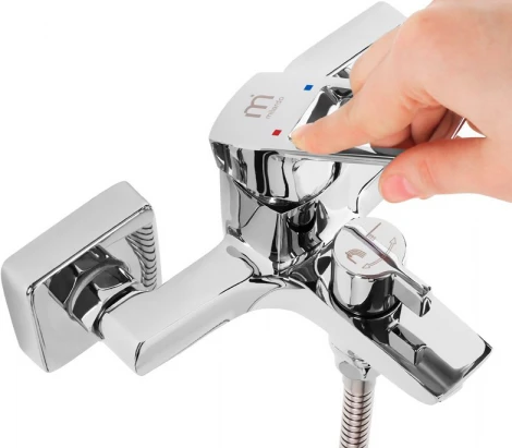 Смеситель Milardo Atlantic ATLSBC0M02 для ванны с душем