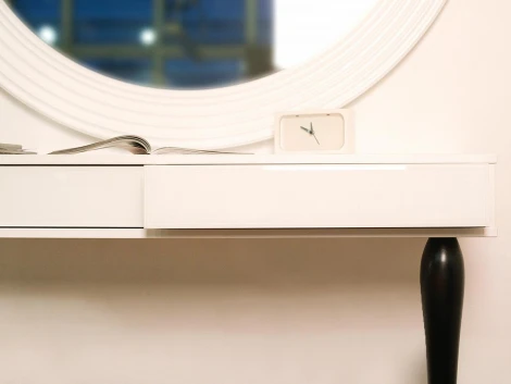 Туалетный столик с зеркалом Cloud ОГОГО 333148 (черный)