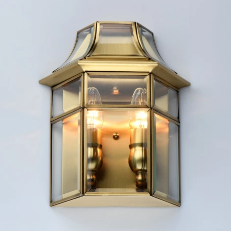 Настенный светильник уличный Chiaro Мидос 802021802