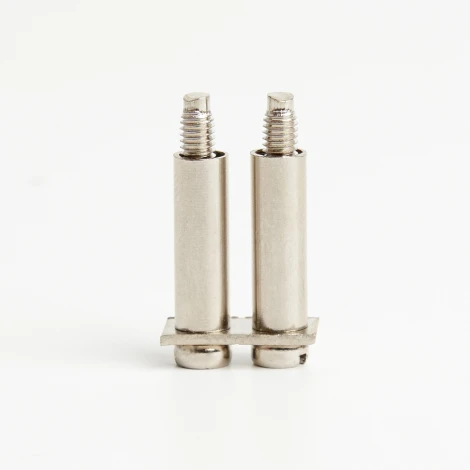 Центральная перемычка для ЗНИ 4 мм Stekker 49130