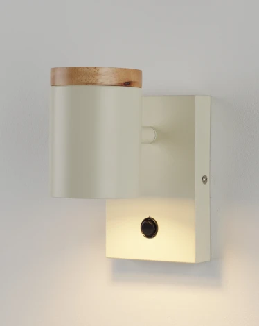 Спот с выключателем Moderli Asheswood V11292-1W (220V)