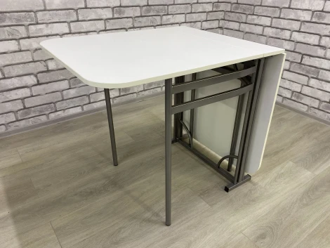 Стол-книжка Искра, Белый, Мир стульев