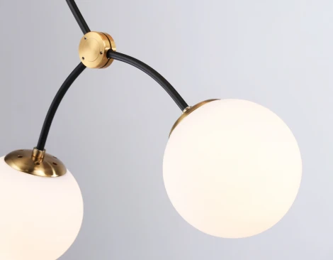 Потолочная люстра на штанге Ambrella Traditional TR2575 (220V, шарики)