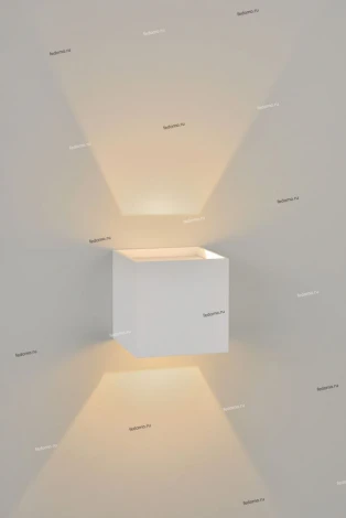 Настенный светильник Lucide Xia 17293/02/31 (LED, 220V, куб, IP54)