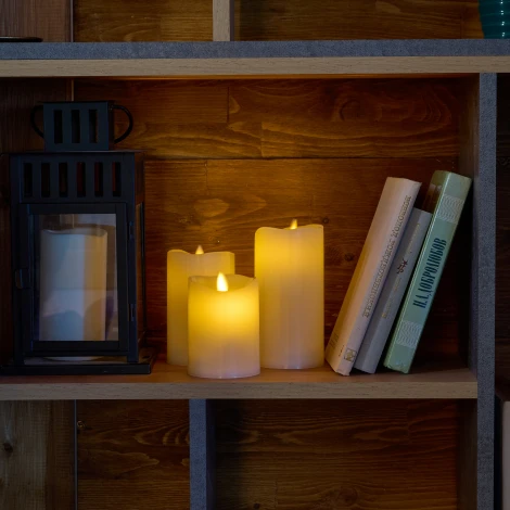 Фигура светодиодная «Свеча» на батарейках 3AAA (не в/к), в составе набора из 3 штук, диммируемая, 1 светодиод, пульт ДУ (в/к) Uniel ULD-F065 WW RC CANDLE SET3