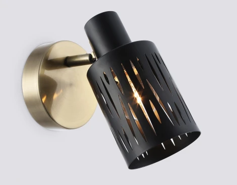 Спот Ambrella TRADITIONAL TR8667 (220V)