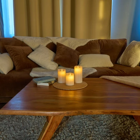 Фигура светодиодная «Свеча» на батарейках 3AAA (не в/к), в составе набора из 3 штук, диммируемая, 1 светодиод, пульт ДУ (в/к) Uniel ULD-F065 WW RC CANDLE SET3