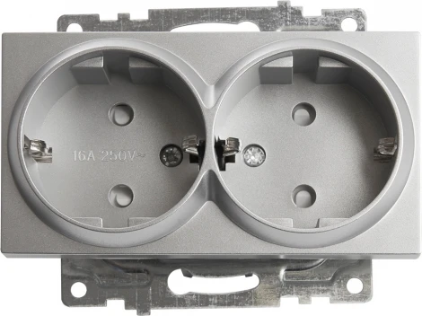 Розетка двойная с заземлением и шторками (серебро) Stekker Катрин 39584