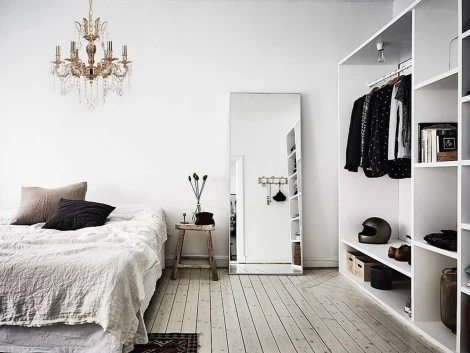 Подвесная люстра Lucia Tucci Barletta 122.6 coffe gold (220V, на цепи, подсвечник, свеча)