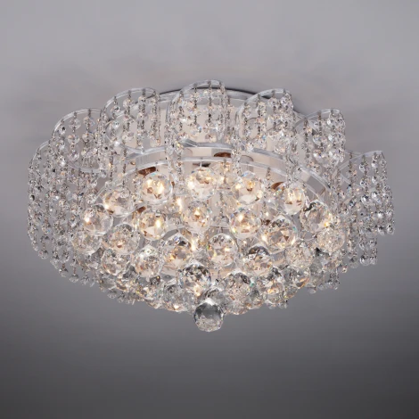 Потолочная люстра Eurosvet Charm 16017/9 белый с серебром