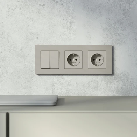 Рамка на 3 поста Slab (дымчатый софт) Werkel W0032917 (a071626)