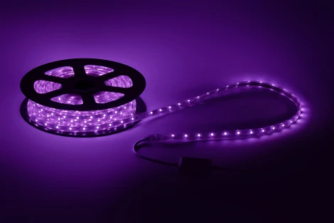 Светодиодная лента 220V 20м RGB ЭРА LS5050-7,2-30-220-RGB-IP67-20m