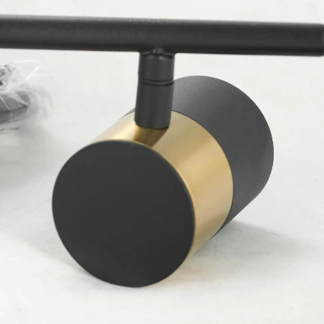 Потолочная люстра на штанге Lussole Gilbert LSP-8377 (220V, IP21)