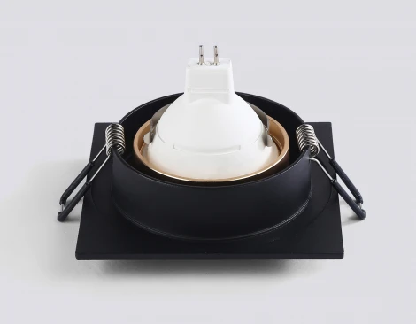 Точечный встраиваемый светильник Ambrella TECHNO SPOT TN102730 (220V)