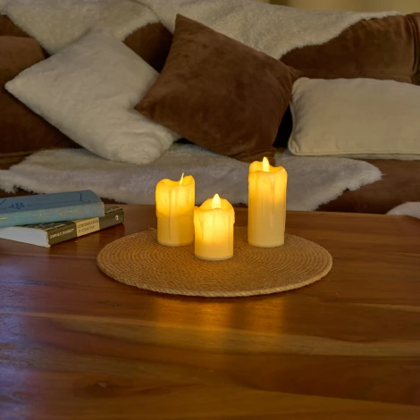 Фигура светодиодная «Свеча» на батарейках LR44 (в/к), в составе набора из 3 штук. 1 светодиод Uniel ULD-F063 WW CANDLE SET3