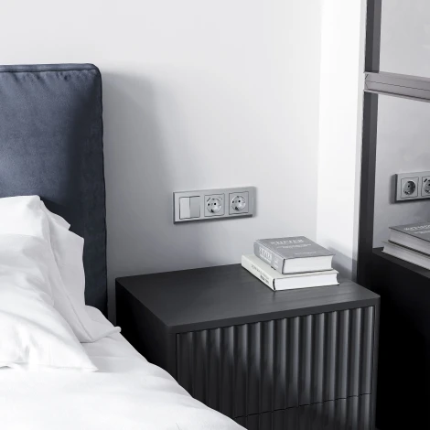 Перекрестный выключатель двухклавишный (серебряный матовый) Werkel W1123065 (a064030)