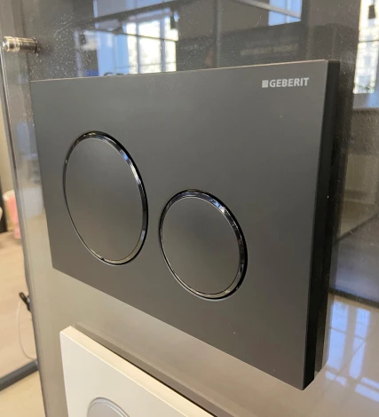 Кнопка смыва Geberit Sigma 20 черная, матовый лак