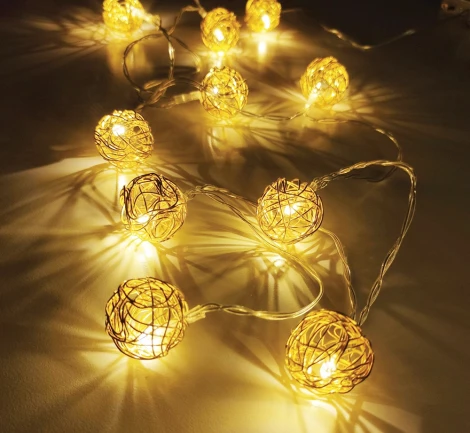 Светодиодная гирлянда линейная интерьерная Золотые шарики статичная 2700K 1.8 м с питанием от батареек Feron CL594 51450