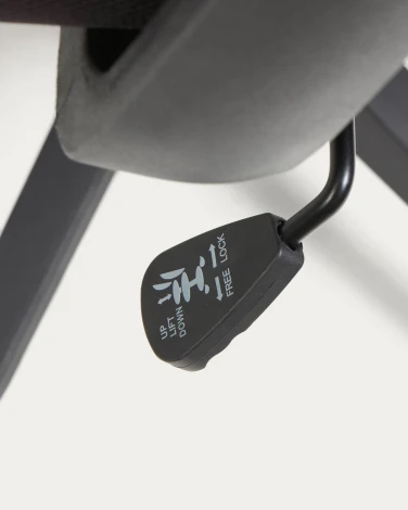 Обеденный стул La Forma (ex Julia Grup) Nasia (Черный/ Пенополиуретан,Пластик,Пена,Полипропилен,Сталь,Фанера)