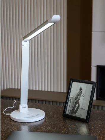 Настольная лампа Artstyle TL-255W