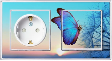 Розетка встраиваемая с заземлением и шторками (белый) Systeme Electric AtlasDesign ATN200145