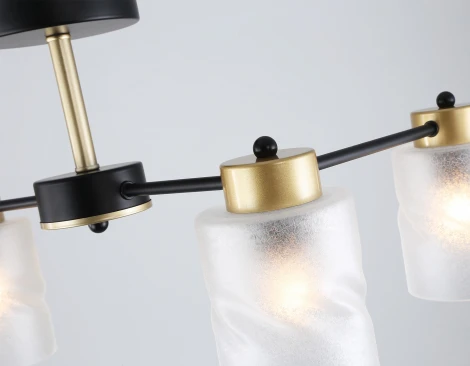 Потолочная люстра на штанге Ambrella TRADITIONAL TR303324 (220V)