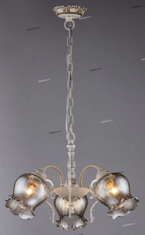 Подвесная люстра Maytoni Classic 5 ARM025-03-W