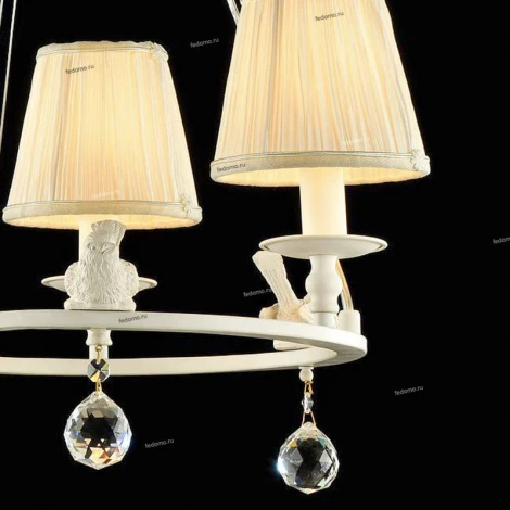 Подвесная люстра Maytoni Voyage ARM112-03-W