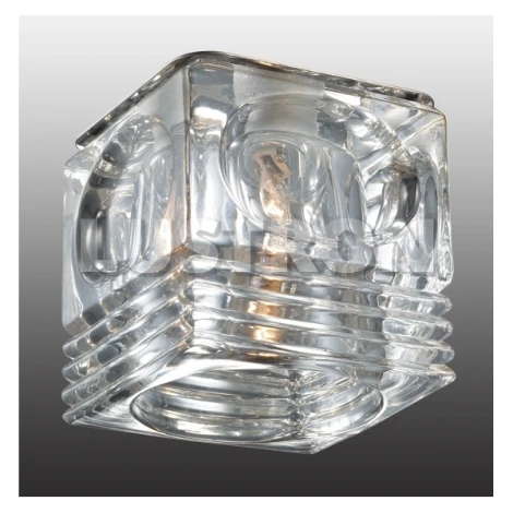 Встраиваемый точечный светильник Novotech Cubic 369595