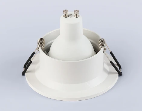 Встраиваемый точечный светильник IP44 Ambrella Techno Spot TN11318