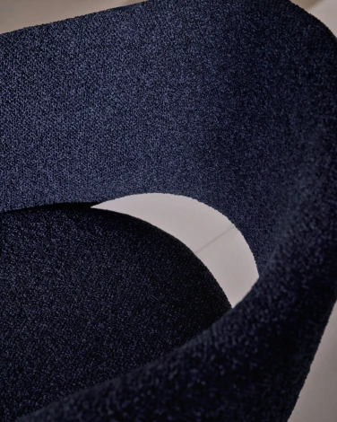 Стул Maina из плотной синей шенилловой ткани и стальными ножками с синей отделкой La Forma (ex Julia Grup) 209221