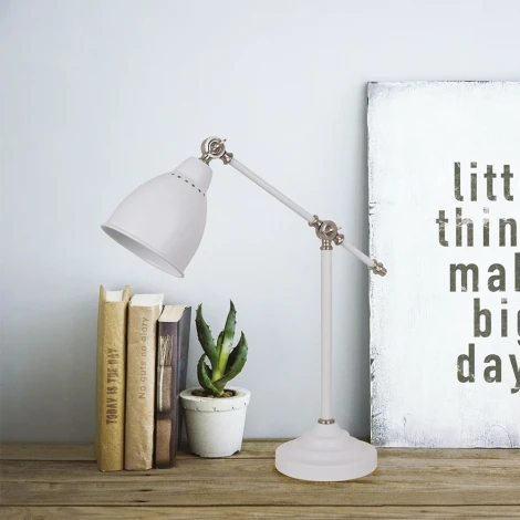 Офисная настольная лампа Arte Lamp Braccio A2054LT-1WH (220V)