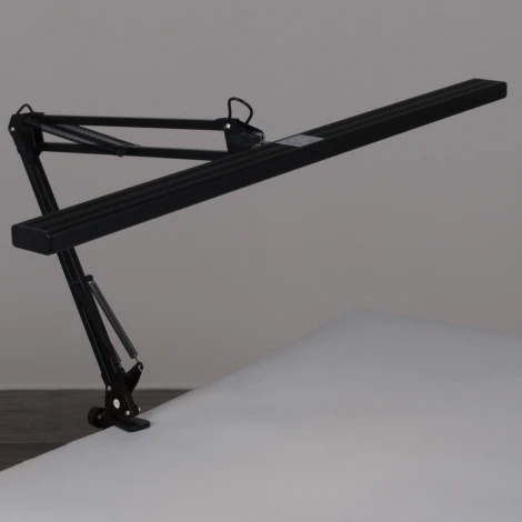 Офисная настольная лампа светодиодная на струбцине с регулировкой цветовой температуры и яркости Reluce 70000-0.7-01HV