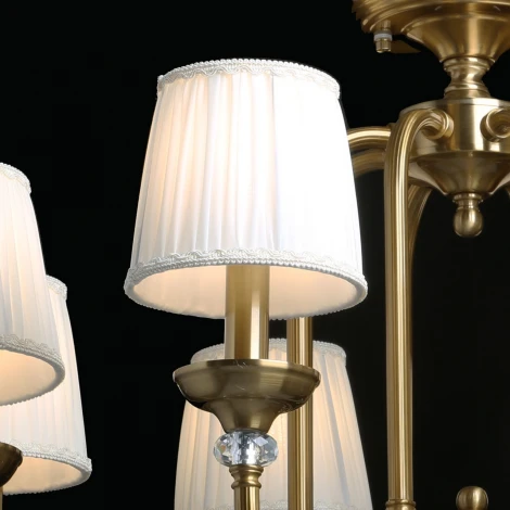 Потолочная люстра на штанге Chiaro Сильвия 404010508 (220V)