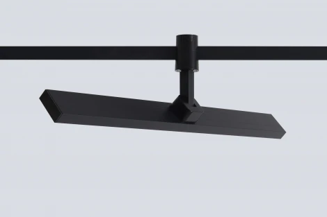 Трековый светильник светодиодный для гибкой магнитной системы Crystal Lux Trace 48V CLT 0.37 001 18W BL SMART