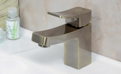 Смеситель Wasserkraft Exter 1603 для раковины, светлая бронза