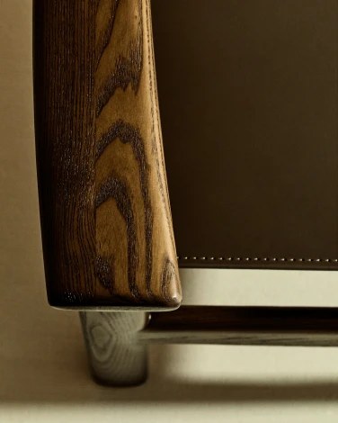 Стул Jan из переработанной кожи темно-коричневого цвета и ясеня в ореховом цвете La Forma (ex Julia Grup) 301328