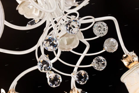 Потолочная люстра Arte Lamp Bellis A2819PL-8WG