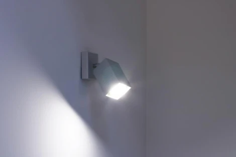 Спот Lampex Nero 718/K BIA