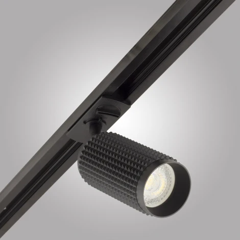 Трековый светильник однофазный 220V AM Group AM476 BK