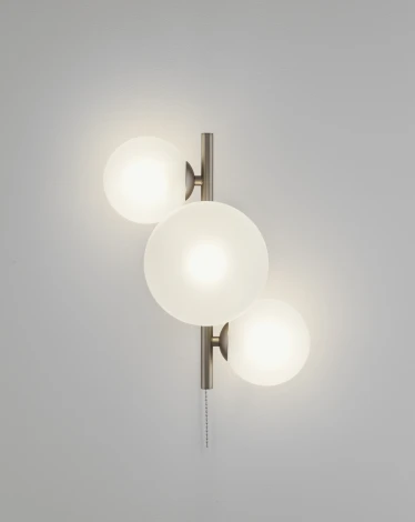 Бра Moderli Molly V11464-3W (220V, выключатель, шарики)