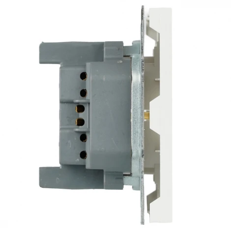 Розетка с заземлением и шторками (белый фарфор, soft touch) Stekker Эмили 50235